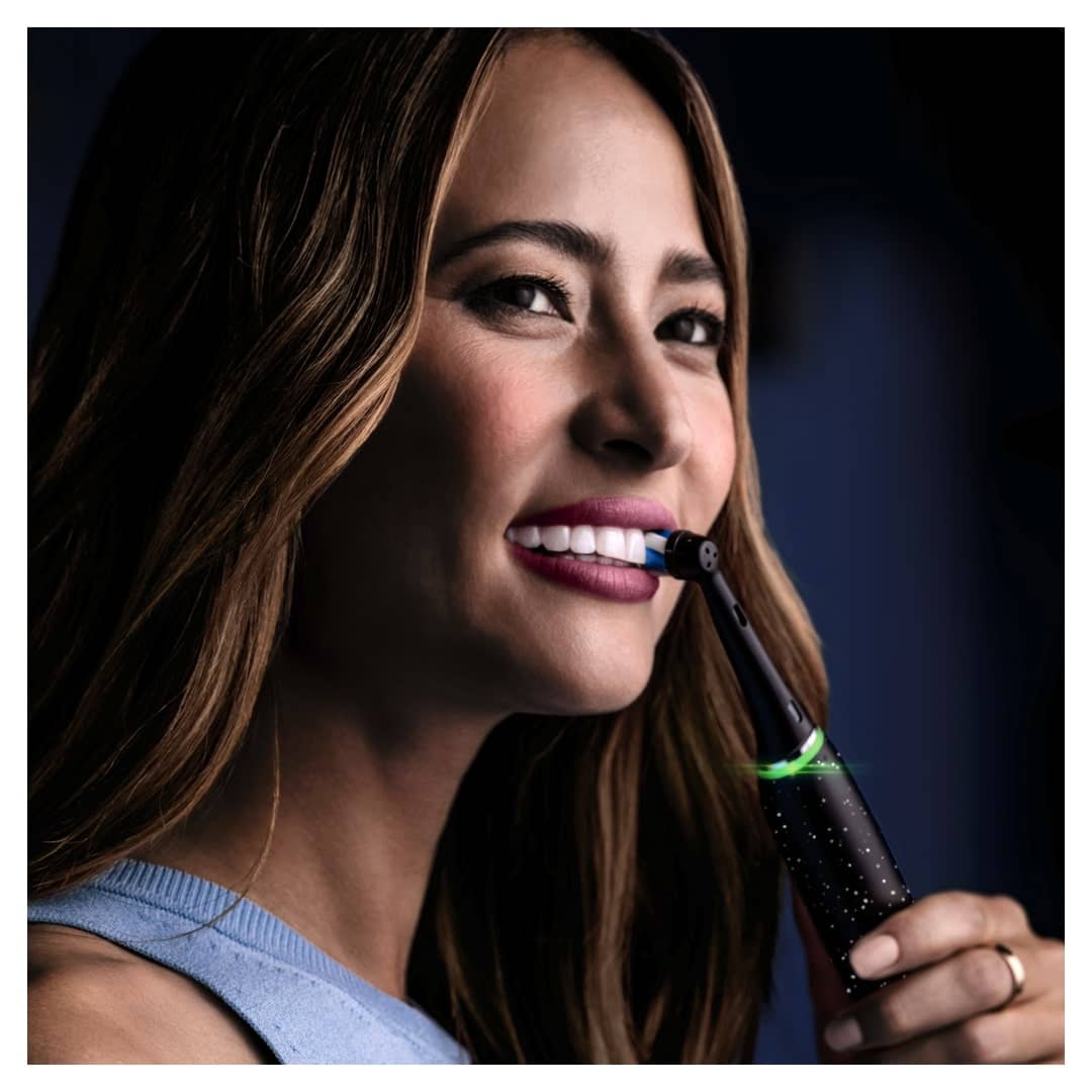 Oral-B iO 10 elektriline hambahari Cosmic Black