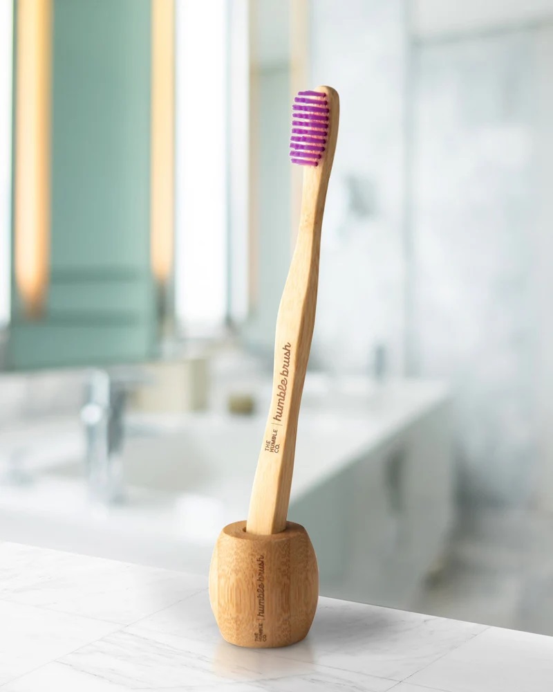 humble-brushstand